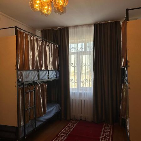 Aya Sofia Hostel Bisjkek Buitenkant foto